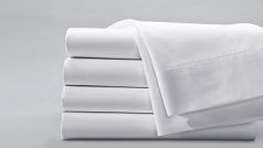 होटल में तौलिया से लेकर बेडशीट सबकुछ सफेद क्यों होते है, बुक करने से पहले जानें कारण