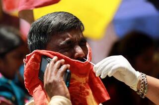 देश में फिर तेजी से बढ़ने लगे कोरोना के नए मामले, 24 घंटे में मिले करीब 22 हजार मरीज; 60 की मौत