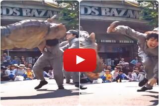 Wild Animal Video: शख्स के पीछे पड़ गया डायनासोर जैसा दिखने वाला जानवर, खड़े-खड़े लगा निगलने- देखें वीडियो