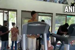 श्रीलंका: प्रदर्शनकारियों के कब्जे में प्रेसिडेंट पैलेस, पीएम आवास, वीडियो में जिम, लंच और मस्ती करते दिखे