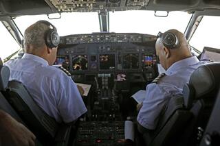 Pilots Fall Asleep While Flying at 37,000 Feet, Wake Up After Missing Scheduled Landing