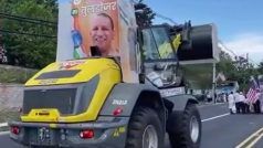 Baba ka Bulldozer: सात समंदर पार भी बुलडोजर बाबा की धूम, आजादी के जश्न में शामिल हुआ बुलडोजर | देखें VIDEO