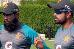 IND vs PAK: VIDEO- वर्ल्ड कप में पिछली जीत को याद करें खिलाड़ी, मैच से पहले अपने प्लेयर्स को यूं प्रेरित कर रहे बाबर आजम