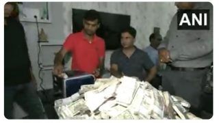 Video: Vigilance Officials Raid Bihar Govt Staffer's House, Cash Worth Rs 1 Crore Seized