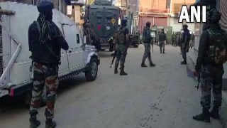 जम्मू-कश्मीर के शोपियां में आतंकियों ने कश्मीर पंडित की गोली मारकर हत्या की, निर्दोष की हत्या पर फूटा लोगों का गुस्सा