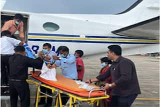 झारखंड में तेजाब हमले में घायल लड़की को Air Ambulance से भेजा गया दिल्ली के एम्स