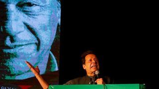 अपने नेता की गिरफ्तारी से तिलमिलाए इमरान खान, बोले - पाकिस्तान 'बनाना रिपब्लिक' बनता जा रहा है