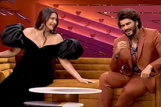 Koffee With Karan: अर्जुन कपूर संग कॉफी पीने पहुंची सोनम कपूर, रणबीर की फिल्म का उड़ाया मजाक