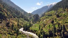 शिमला और कसोल छोड़िये इस बार हिमाचल प्रदेश में घूमिये मणिकर्ण घाटी, 1760 मीटर की ऊंचाई पर है स्थित