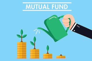 Budget 2023: नई कर व्यवस्था में जाने से बीमा, म्युचुअल फंड में निवेश पर चिंता बढ़ी