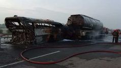 पाकिस्तान में बस और तेल टैंकर के बीच टक्कर से भीषण सड़क हादसा, 20 मजदूर जिंदा जले