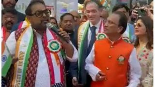Independence Day 2022: Singer, Composer Shankar Mahadevan Sings ‘Ae Watan’ At Times Square | Watch Video