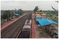 Video: Watch India's Longest Train; Extends 3.5 KM With 6 Engines & 295 Bogeys