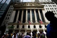 Stocks Fall Broadly On Wall Street, Extending Market Losses