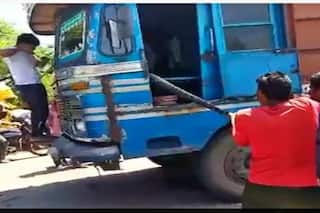 Viral: मजे में ट्रक चला रहा था ड्राइवर तभी सीट के नीचे होने लगी हलचल, फिर जो देखा खड़े-खड़े हिल गया