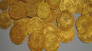 Antique Treasure, Gold Jewellery Worth Over Rs 1 Crore Seized From Excavation Labourers In MP's Dhar