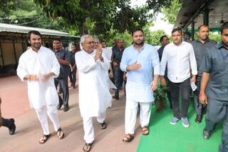 BJP Agenda Won't Run in Bihar, Will protect Ganga-Jamuni Tehzeeb: Tejashwi Thunders With Nitish By His Side