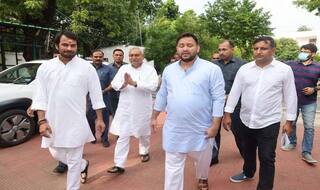 Nitish Kumar Resigns: बिहार में फिर बनेंगे दो उपमुख्यमंत्री? थोड़ी ही देर में नीतीश-तेजस्वी करेंगे प्रेस कांफ्रेंस