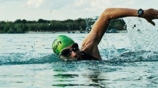 Swimming For Weight Loss: How Many Calories Do You Really Burn While Swimming?
