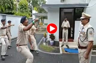 Viral Video: डांस करते-करते ये बड़ा संदेश दे गए झारखंड के पुलिसकर्मी, वीडियो ऐसा कि बार-बार देखने का मन करेगा