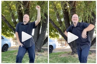 Viral Video: Dancing Dad Ricky Pond Grooves to Chale Jaise Hawayein, Internet Says 'Suberb' | Watch