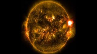 Solar Storm Alert! G1 Class Flare To Hit Earth TOMORROW; Power Blackouts Expected