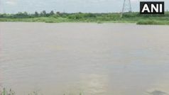 Yamuna Water Level: दिल्ली में यमुना से सटे इलाकों में बाढ़ का खतरा,  खतरे के निशान के पार पहुंचा पानी