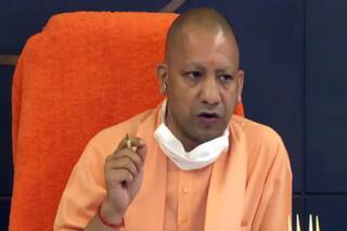 यूपी सरकार का ऐलान, नवविवाहित जोड़ों को उनकी योग्यता के हिसाब से मिलेगी नौकरी