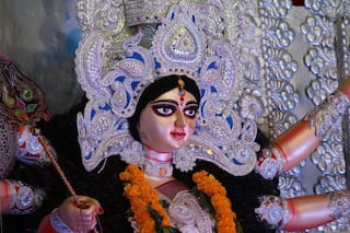 Cyclonic Storm Over Bay of Bengal: Durga Puja in Kolkata to be Affected Due to Heavy Rains, Organisers Worried