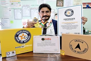 गरीब बच्चों को पढ़ाने वाले यह टीचर हो चुके पद्मश्री के लिए नॉमिनेट, 6 सब्जेक्ट में क्वालीफाई कर चुके हैं NET