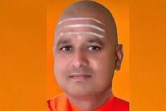 कर्नाटक: गुरु मादिवलेश्वर मठ के महंत बसवसिद्धलिंगा स्वामीजी का शव लटका मिला, सुसाइड नोट भी मिला