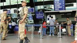CISF के 3,000 से ज्यादा पद किए गए खत्म, हवाईअड्डों पर अब होगी निजी सुरक्षा गार्ड्स की तैनाती