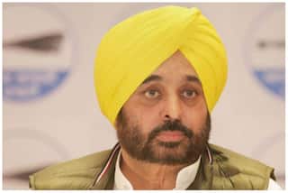 Punjab: भगवंत मान सरकार के पास कर्मचारियों का वेतन देने के भी पैसे नहीं बचे ? जानिए क्या है पूरा मामला
