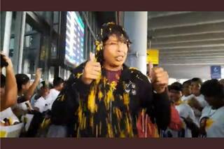 Fellow Bengal Cricketers Give A Rousing Welcome To Jhulan Goswami | Watch