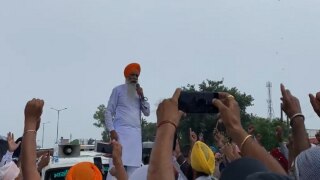 Massive Night Traffic Jam On Highway Near Kurukshetra As Farmers Hold Protest In Haryana | Watch Video