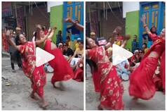 Viral Video: Desi Aunties' 'Zabardast' Gravity-Defying Dance On Dhol Beats Is A Must Watch!