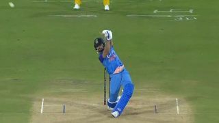 Virat Kohli's Glorious SIX Off Pat Cummins at Hyderabad During 3rd T20I Between Ind-Aus | Wacth Viral VIDEO