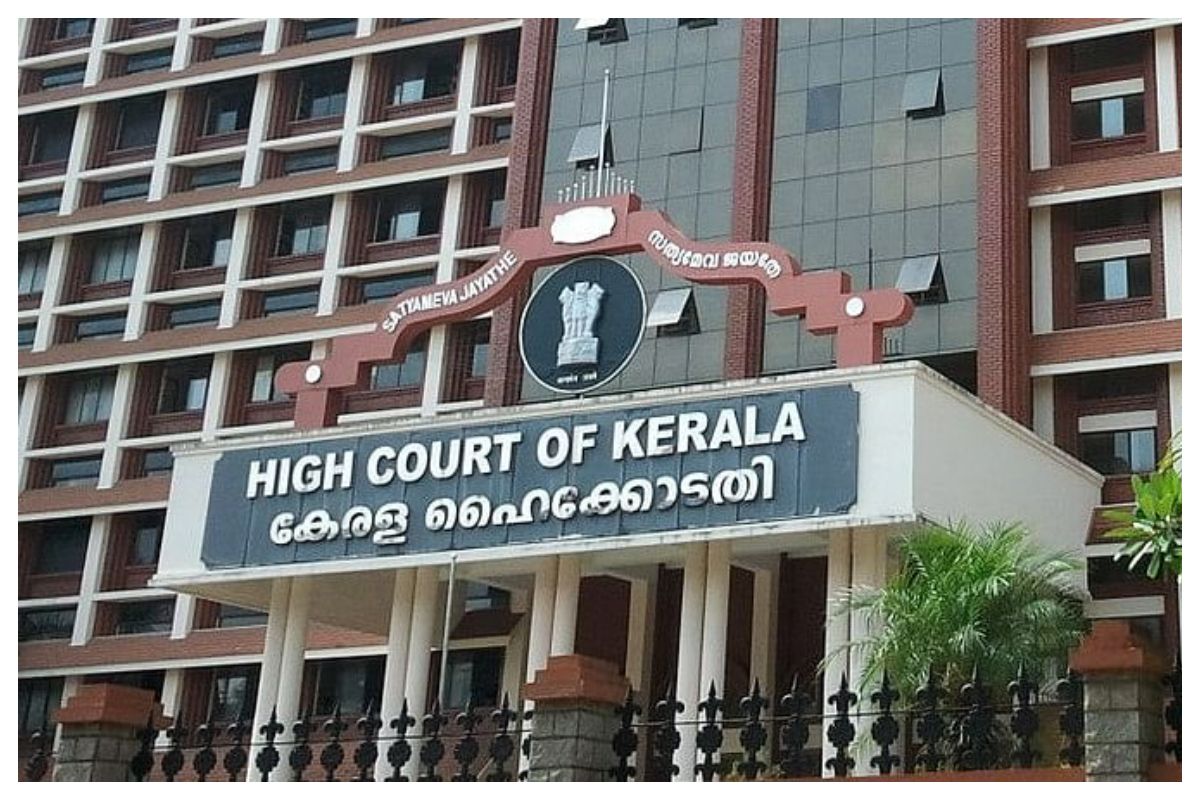 Provocative dress remark: Kerala HC rejects plea challenging Kozhikode Dist  judge's transfer