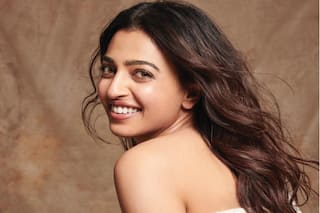 राधिका आप्टे की बोल्डनेस देख फ्लैट हुए लोग, सर्दियों में बढ़ गया तापमान...अश्लील वीडियो