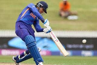 ICC T20 Rankings: नंबर 2 के पायदान पर स्मृति मंधाना, हरमनप्रीत कौर भी टॉप 10 में शामिल