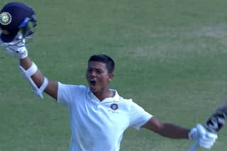 Duleep Trophy Final: यशस्वी जायसवाल की डबल सेंचुरी ने वेस्ट जोन से छीना शिकंजा, 319 रन की बढ़त