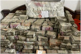 Rules of Cash at Home: इनकम टैक्स डिपार्टमेंट ने तय की घर पर कैश रखने की लिमिट, यहां चेक करें नई लिमिट