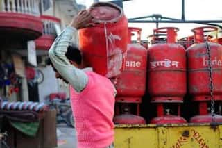 Festive Bonanza! Commercial LPG Cylinder Price Slashed, Check Latest Rates In Your City