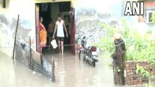 Lucknow Rains: भारी बारिश से पानी-पानी हुआ लखनऊ, स्कूल-ऑफिस किए गए बंद; हेल्पलाइन नंबर जारी