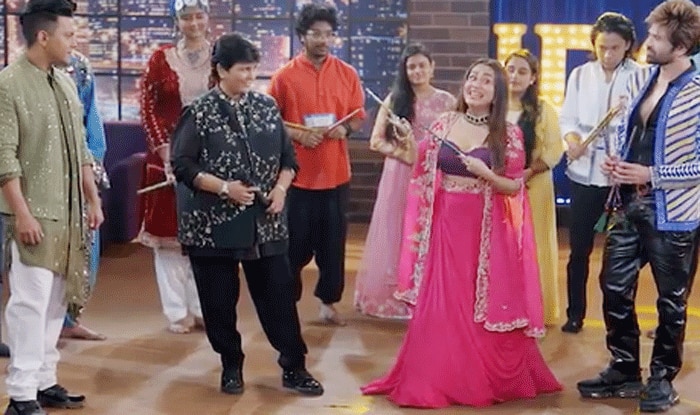 Indian Idol 13: नेहा कक्कड़- फाल्गुनी पाठक ने किया गरबा, 'तूने पायल है'...के रीमेक पर कहा था उल्टी है