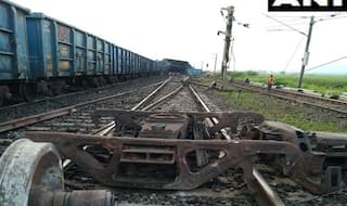 Train Derailed: बिहार के सासाराम में मालगाड़ी के कई डिब्बे पटरी से उतरे, मचा हड़कंप, कई ट्रेनें प्रभावित