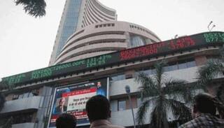 Stock Market Today: मुनाफावसूली से शेयर मार्केट में लगातार दूसरे दिन गिरावट, गिरकर बंद हुआ सेंसेक्स