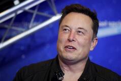 Will Elon Musk Fire 75% of Twitter Employees After Acquiring it This Friday? Here's What we Know
