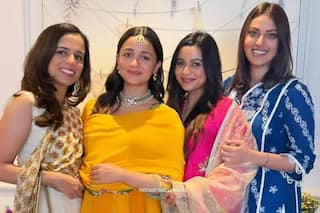 Alia Bhatt Celebrates Baby Shower At Home With Friends And Family - PICS