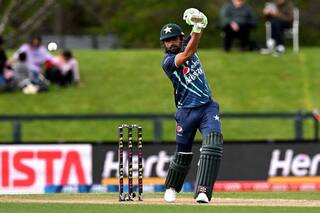 PAK vs BAN, T20I Tri-Series 2022 : बाबर-रिजवान की शतकीय साझेदारी की बदौलत पाकिस्तान ने बांग्लादेश को 7 विकेट से हराया